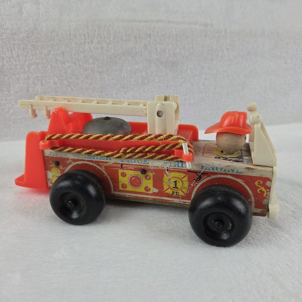 Fisher Price 720 Fire Engine 1968 Little People Wood Toy w/ Ladder & Hose WORKS!